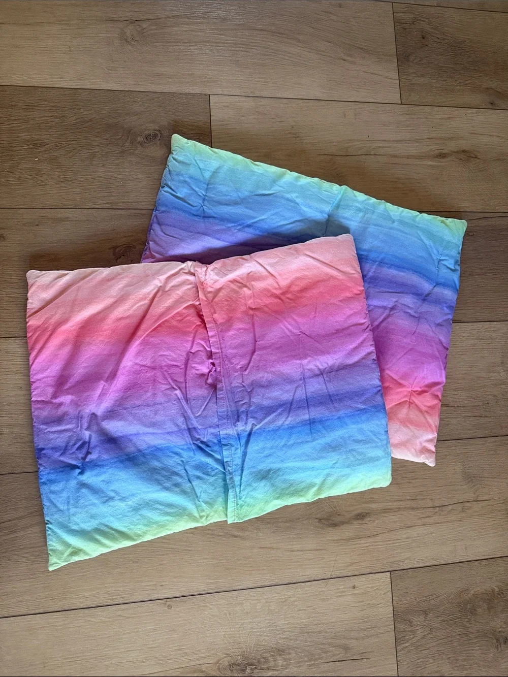 NWOT Set of 2️⃣ Pottery Barn Teen Watercolor Rainbow Ombre Standard Pillow Shams